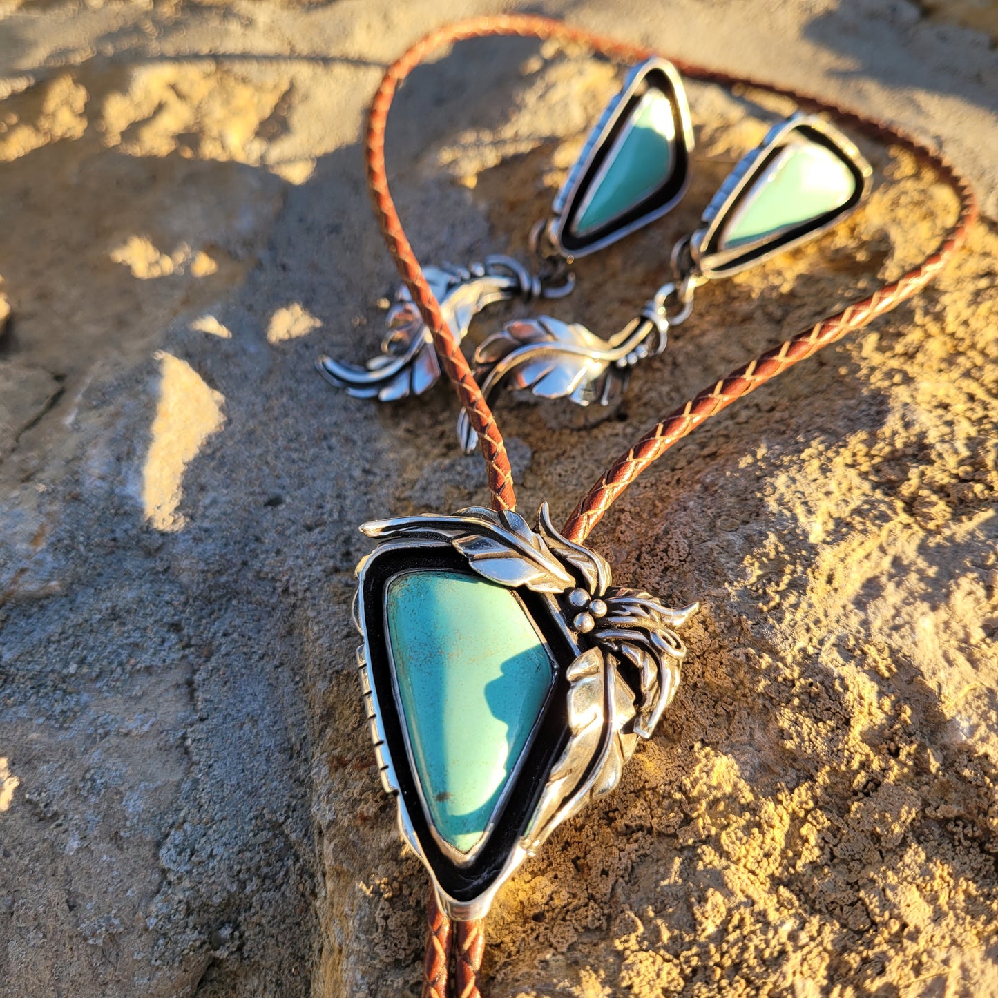 Kingman Turquoise Bolo and Earrings Set