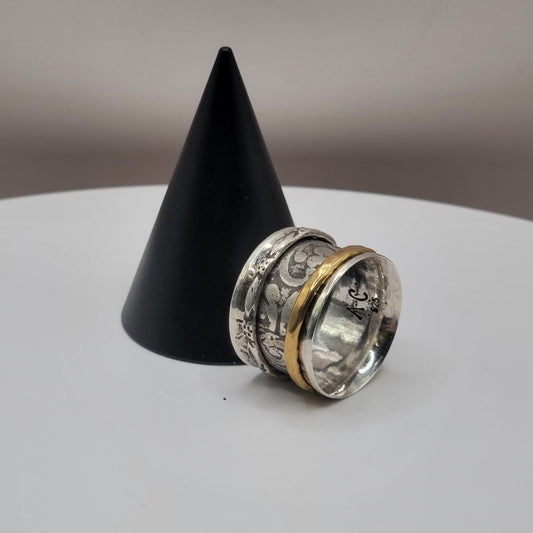 Sterling and Nordic Gold Spinner Ring (size 7)