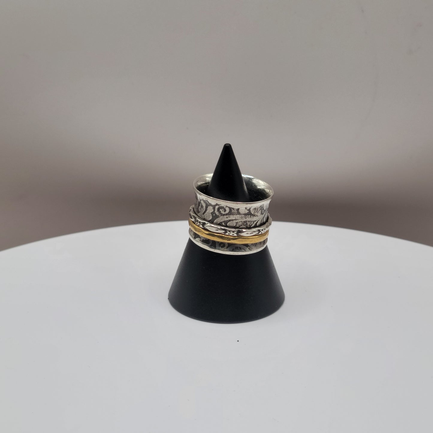 Sterling and Nordic Gold Spinner Ring (size 7)